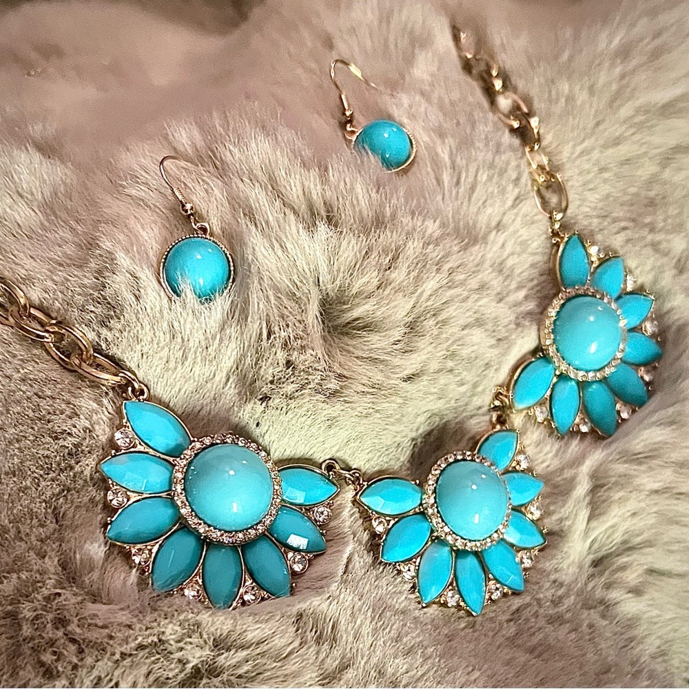 Necklace and Earrings - Gold & Turquoise-Toned Stones  - Costume Jewelry Set